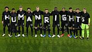 Nationalspieler mit &laquo;Human-Rights&raquo;-Shirts