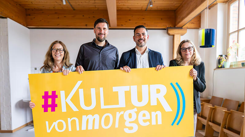 Freuen sich &uuml;ber eine Kulturstrategie f&uuml;r Coburg (von links): Kulturbeauftragte Antoinetta Bafas, Berater Patrick S. F&ouml;hl, Dritter B&uuml;rgermeister Can Aydin und Kerstin Lindenlaub vom Kulturamt der Stadt Coburg.