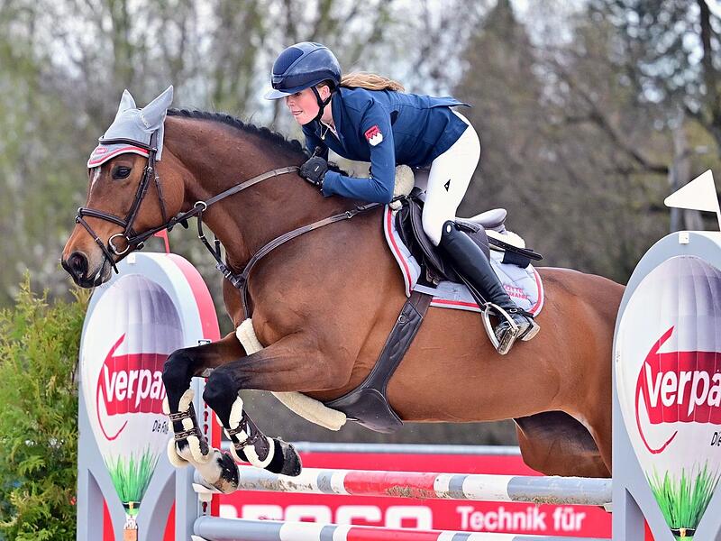 Lotte Baumann vom RC Küps mit ihrem Pferd „Highlight“. Lotte Baumann vom RC Küps mit ihrem Pferd „Highlight“.