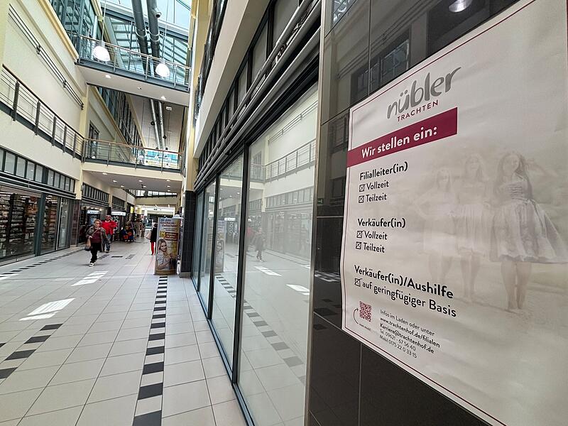 Der Trachtenhof Nübler zieht in die ehemalige Deichmann-Filiale im Fritz. Der Trachtenhof Nübler zieht in die ehemalige Deichmann-Filiale im Fritz.