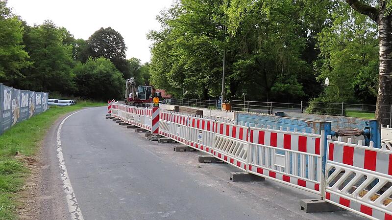 Die Stra&szlig;enbauarbeiten in und um Frauendorf sorgen f&uuml;r einige Probleme.