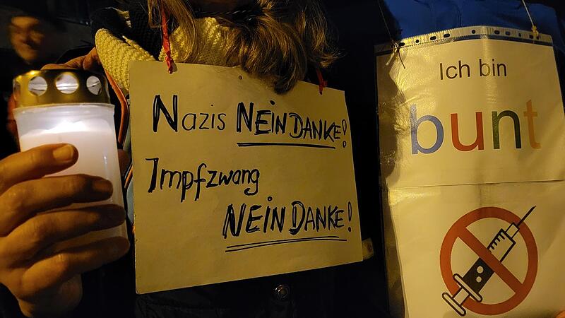 Die Eberner Demonstranten, ja viele aus dem Raum Bamberg waren auch darunter, wollen nicht mit Nazis in einen Topf geworfen werden.  Sie sehen sich im Dienst an Friede und Freiheit.