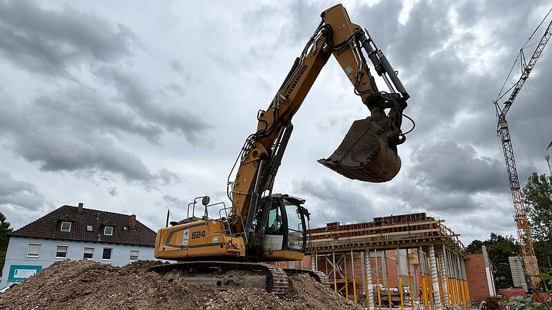 Künftiger Edeka Brehm in Coburg Die Arbeiten für den neuen Edeka Brehm in Ketschendorf laufen auf Hochtouren.