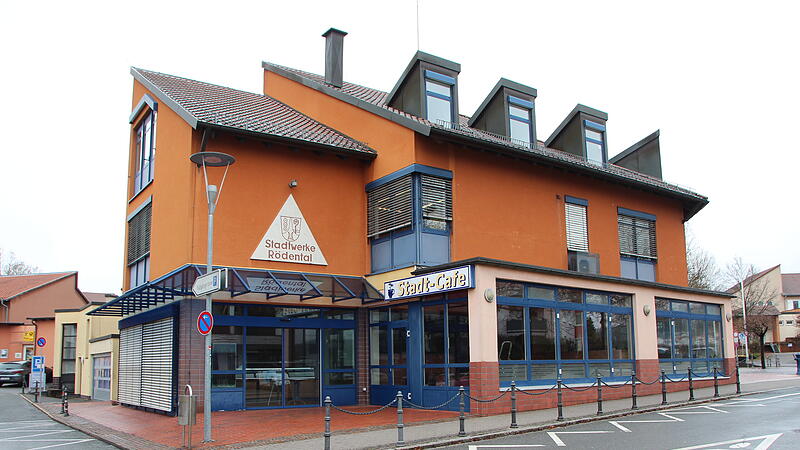 Neue P&auml;chter f&uuml;rs ehemalige Stadtcaf&eacute; in R&ouml;dental, Landkreis Coburg