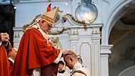 Gottesdienst mit Kardinal Reinhard Marx mit Priesterweihe Gottesdienst mit Kardinal Reinhard Marx mit Priesterweihe