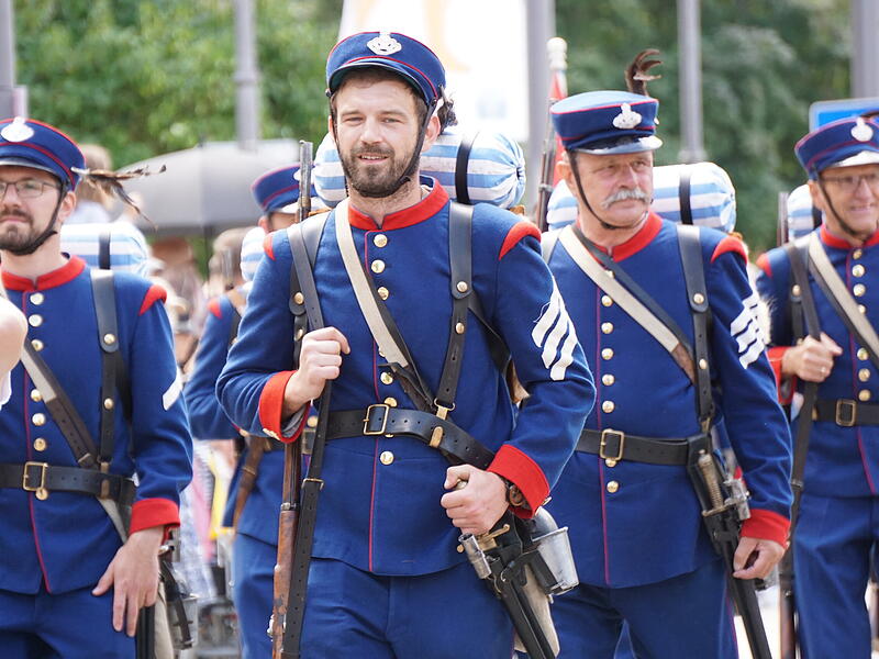 Bayerische Soldaten und Offiziere Bruderkrieg 1866 von der Freiwilligen Feuerwehr Winkels.