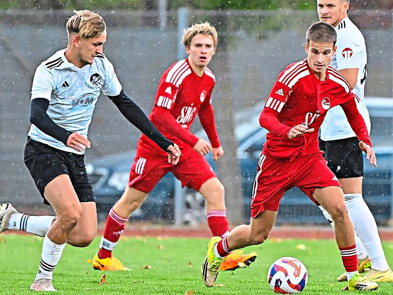 FC Coburg II gegen TSV Meeder Der FC Coburg II und der TSV Meeder lieferten sich im Kampf gegen den Abstieg ein torreiches Spektakel.