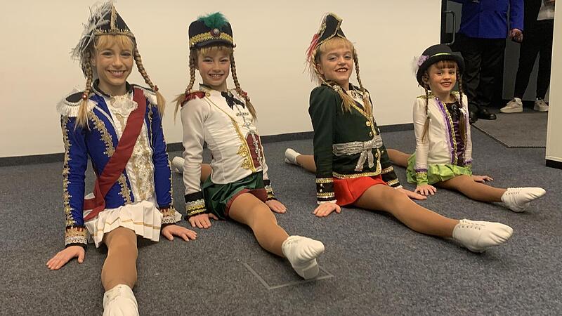 Melina Mei&szlig;ner, Melissa wacker, Nia Linn Birk und Franziska Herashchanka (von links) : Drei von ihnen d&uuml;rfen um den Titel &bdquo;Deutsche Meisterin&ldquo; k&auml;mpfen.