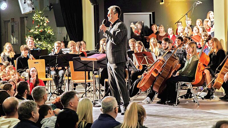 Insgesamt wirkten über 180 Schüler des Gymnasiums an den beiden Weihnachtskonzert mit.