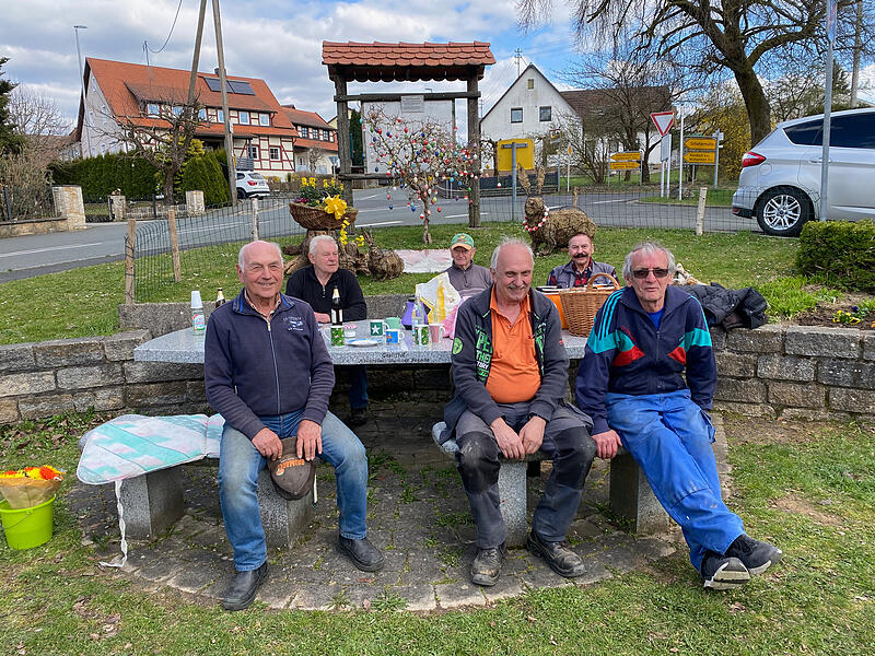 Der gr&ouml;&szlig;te Osterbrunnen der Welt steht in Bieberbach bei Egloffstein in der Fr&auml;nkischen Schweiz.