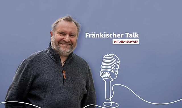 Frankenkrimi-Autor Helmut Vorndran aus Rattelsdorf spricht im Podcast "Fr&auml;nkischer Talk" mit Andrea Pauly &uuml;ber das Schreiben, den Tod, das Kabarett und seine ganz pers&ouml;nlichen Strafzettel.