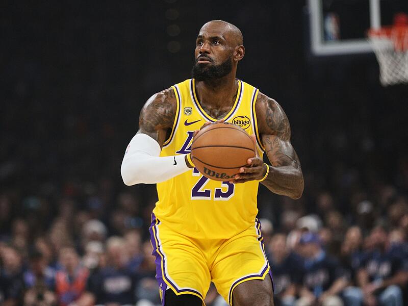 LeBron James LeBron James