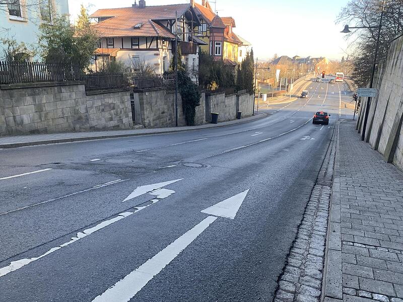 Der Marschberg, wichtigste Zufahrt aus dem Coburger Westen in die Innenstadt, wird in diesem Jahr für einige Wochen gesperrt werden müssen. Der Marschberg, wichtigste Zufahrt aus dem Coburger Westen in die Innenstadt, wird in diesem Jahr für einige Wochen gesperrt werden müssen.