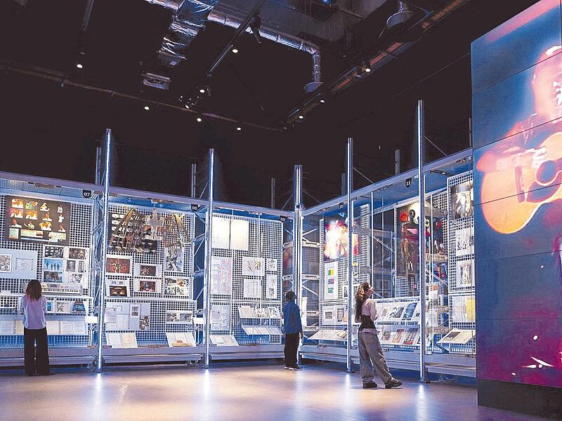 Alles Bowie hier: Das David Bowie Centre im Londoner V&A East Storehouse widmet sich den Facetten des 2016 gestorbenen Giganten der Popkultur.
