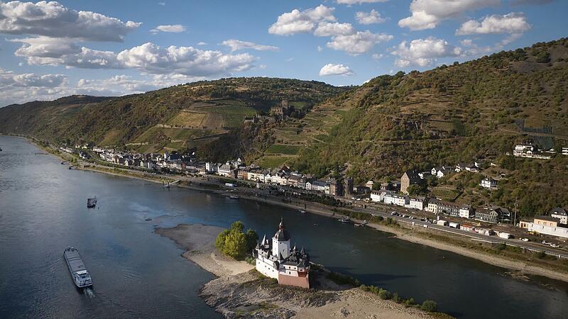 Niedrigwasser am Rhein Niedrigwasser am Rhein