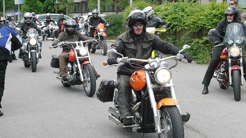 2008 entstand dieses Bild, als die Motorradfreunde Eltmann gegründet wurden. Der Verein ist ein Anziehungspunkt für Biker aus dem gesamten fränkischen Raum. Der „Inselrock“ auf der Mainhalbinsel und Ausfahrten gehören immer dazu.