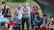 Weißenbrunns Trainer Sebastian Tresch war in der ersten Halbzeit mit der Chancenverwertung nicht zufrieden.