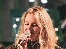 Nathalie Weikard begeisterte mit ihrer Stimme das Publikum. Nathalie Weikard begeisterte mit ihrer Stimme das Publikum.