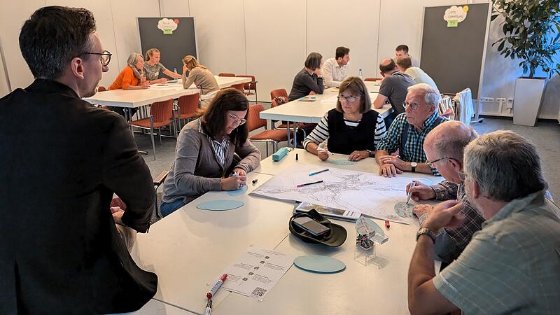 Bürgerworkshop zum Thema Klimaschutz in der Georgi-Halle in Bad Brückenau.