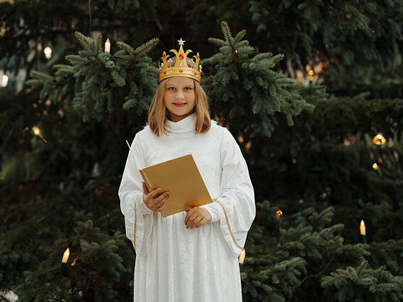 Das neue Christkind Franziska Frost wird den Weihnachtsmarkt in Waischenfeld eröffnen.