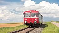 Als Ausflugsbahn f&uuml;r Touristen f&auml;hrt der Schienenzug der Mainschleifenbahn zwischen Seligenstadt und Volkach im Moment. Geplant sind ein Ausbau bis W&uuml;rzburg und st&uuml;ndliche Fahrtzeiten.&nbsp;