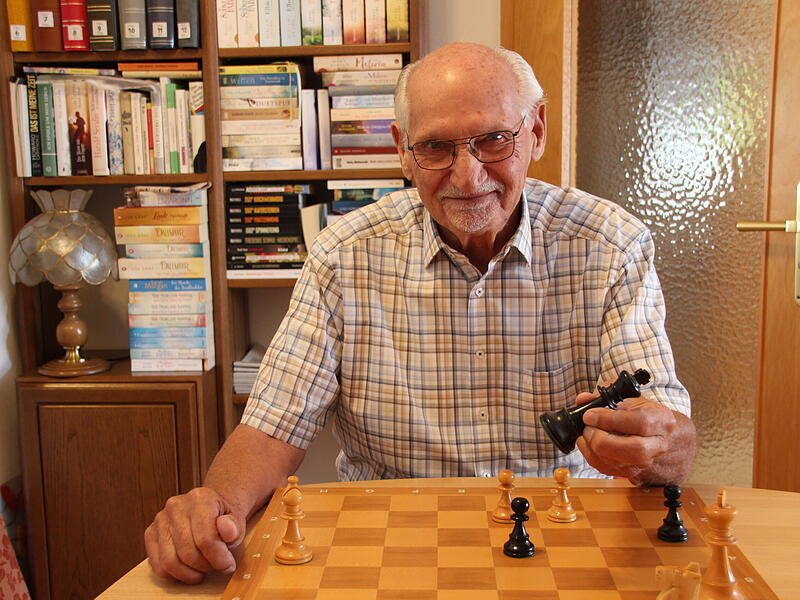 Günter Lossa und sein Königreich.