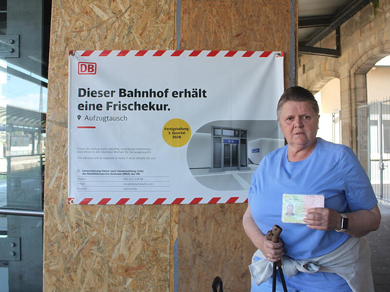 Aufzüge Bamberg Cornelia Lehrke ist schwer geh- und stehbehindert. Für die 69-Jährige ist der Ausfall des Aufzugs am Haupteingang ein Ärgernis.