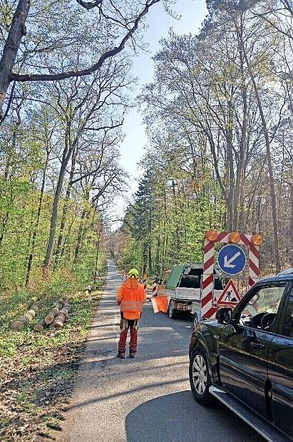 Immer wieder kommt es zu Absperrungen am Serlbacher Berg.