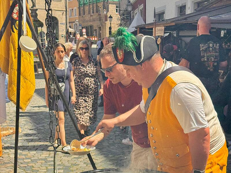 Die sch&ouml;nsten Momente des Historischen Stadtspektakels wurden im Bild festgehaltenSo toll wurde in Kronach das Stadtspektakel 2025 gefeiert