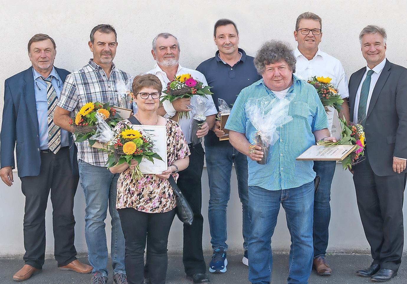 235 Jahre Zugehörigkeit