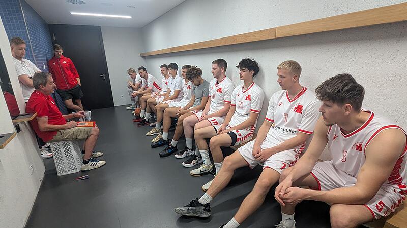 Die klaren Ansagen von TTL-Headcoach Stephan Harlander sind bekannt, hier vor der verlorenen Regionalliga-Generalprobe gegen die &bdquo;Zweite&ldquo; aus Jena.