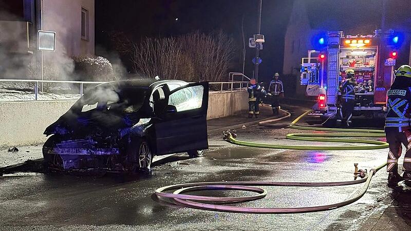 Fahrzeugbrand in Uttenreuth