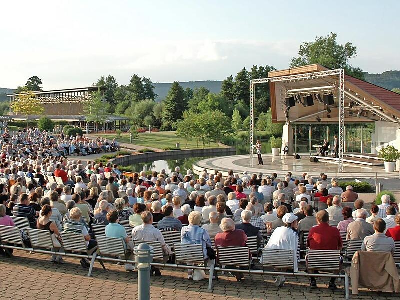Viele Stars kommen im Sommer auf die Seeb&uuml;hne in Bad Staffelstein.