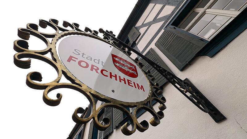 Stadt ForchheimForchheim & Fränkische Schweiz Forchheim ist 2026 bei der Gewerbesteuer deutlich im Plus, dennoch sieht es für das kommende Jahr weiterhin finanziell sehr unschön für die Stadt aus.