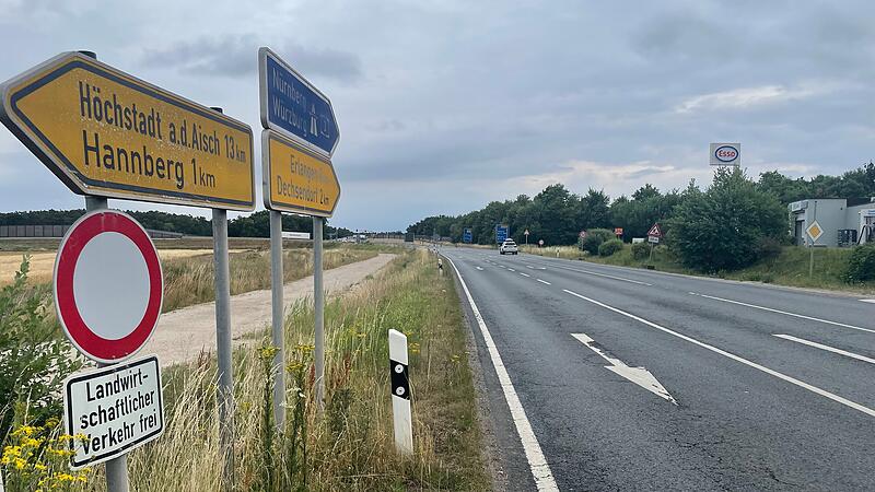 Die Staatsstraße 2240 bei Heßdorf: Wegen Bauarbeiten wird die Straße Richtung Dechsendorf voraussichtlich ab 21. Juli bis Mitte September gesperrt sein. Auch die Anschlussstellen zur A3 sind teilweise betroffen.