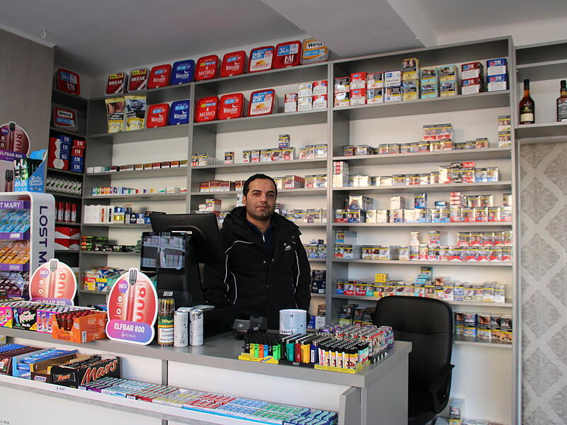 Khero Alyas Ahmad im "Drink Dealer"