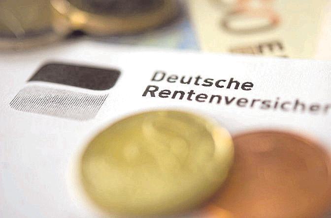 Bärbel Bas will, dass auch Beamte in die gesetzliche Rentenversicherung einzahlen. Bärbel Bas will, dass auch Beamte in die gesetzliche Rentenversicherung einzahlen.