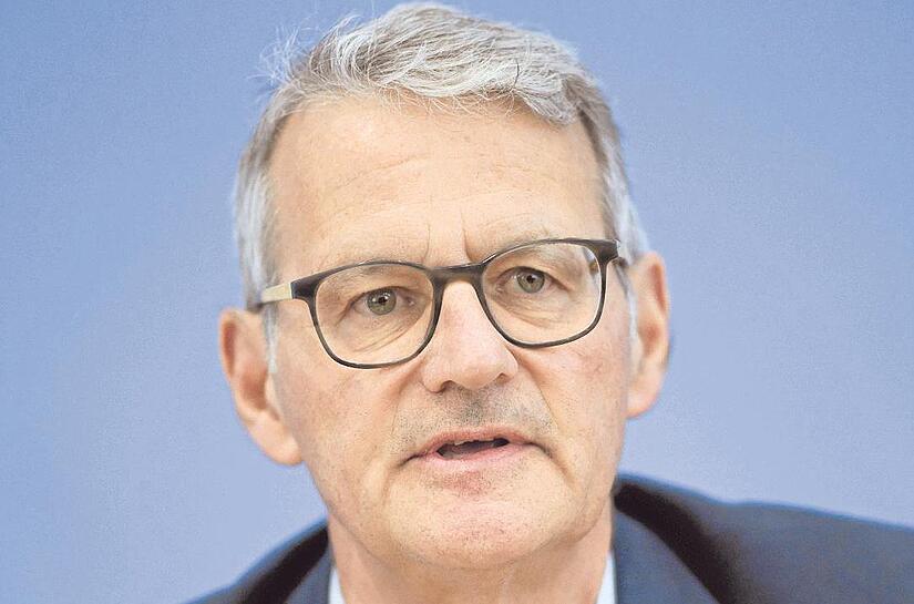 Gerald Ga&szlig; ist Vorstandsvorsitzender der Deutschen Krankenhausgesellschaft. Der Volkswirt war bis 2012 Gesch&auml;ftsf&uuml;hrer des Landeskrankenhauses Andernach in Rheinland-Pfalz.    