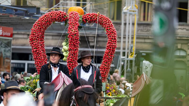 Fränkischer Erntedankfestzug in Fürth Fränkischer Erntedankfestzug in Fürth