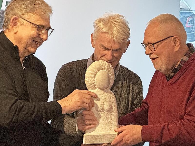 Rudi Weber, Wolfgang Seitz und Konrad Eitel (von links) von der Fl&uuml;chtlingsbetreuung Herzogenaurach.