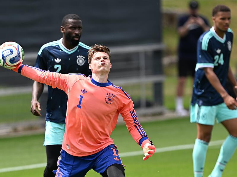 Durfte in der zweiten Hälfte über 25 Minuten ran: Jonas Urbig. Durfte in der zweiten Hälfte über 25 Minuten ran: Jonas Urbig.