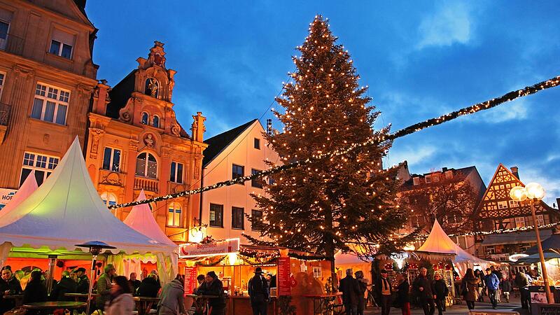 Der Kissinger Weihnachtsmarkt wird sich dieses Jahr nicht nur auf den Marktplatz erstrecken, auch der Rathausplatz wird mit einbezogen.