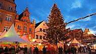 Der Kissinger Weihnachtsmarkt wird sich dieses Jahr nicht nur auf den Marktplatz erstrecken, auch der Rathausplatz wird mit einbezogen.