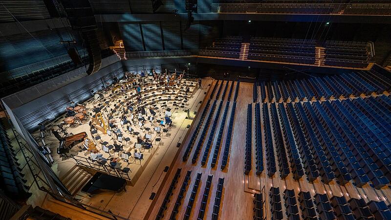 Die Isarphilharmonie dient den M&uuml;nchner Philharmoniker als Interimsspielst&auml;tte w&auml;hrend der mehrj&auml;hrigen Sanierung des Kulturzentrums Gasteig.