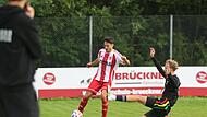 Der TSV Staffelstein um Dominik Kremer (l.) trifft am Samstag auf den TSV Pfarrweisach. Der TSV Staffelstein um Dominik Kremer (l.) trifft am Samstag auf den TSV Pfarrweisach.