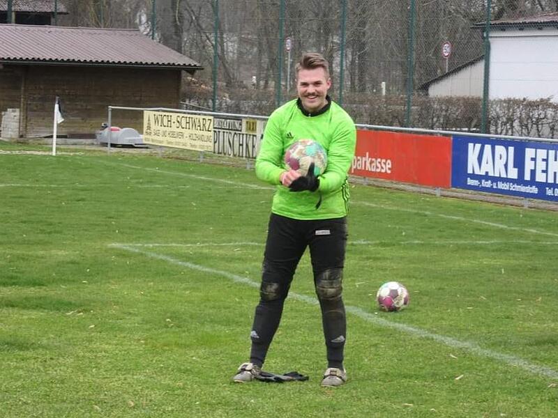 Erik Noah Wagner  k&uuml;mmert sich beim FC Teutonia Ha&szlig;lach auch um Spielberichte und die Internetpr&auml;senzen.