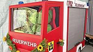 Das Kinderfeuerwehrauto wurde eingeweiht.