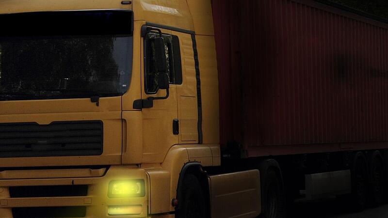 A70 bei Scheßlitz: Lkw-Fahrer verursacht Unfall - und flüchtet A70 bei Scheßlitz: Lkw-Fahrer verursacht Unfall - und flüchtet