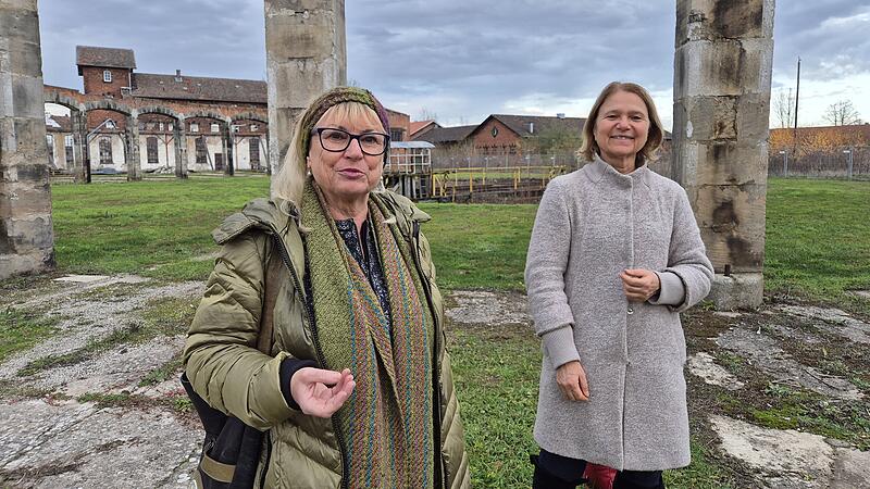 Sind begeistert vom Bamberger Lokschuppen: Die gr&uuml;nen Landtagsabgeordneten Sabine Weigand (links) und Ursula Sowa.