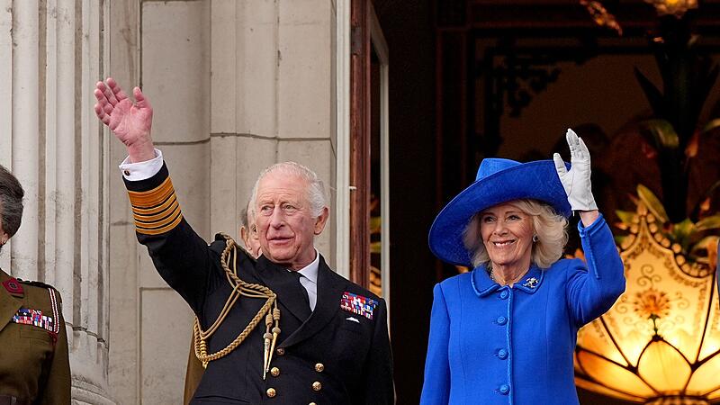 K&ouml;nig Charles III. und K&ouml;nigin Camilla